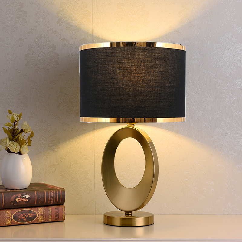 مصباح مكتبي صغير فاخر بتصميم ن - مراجعة Desk Lamp وسعره